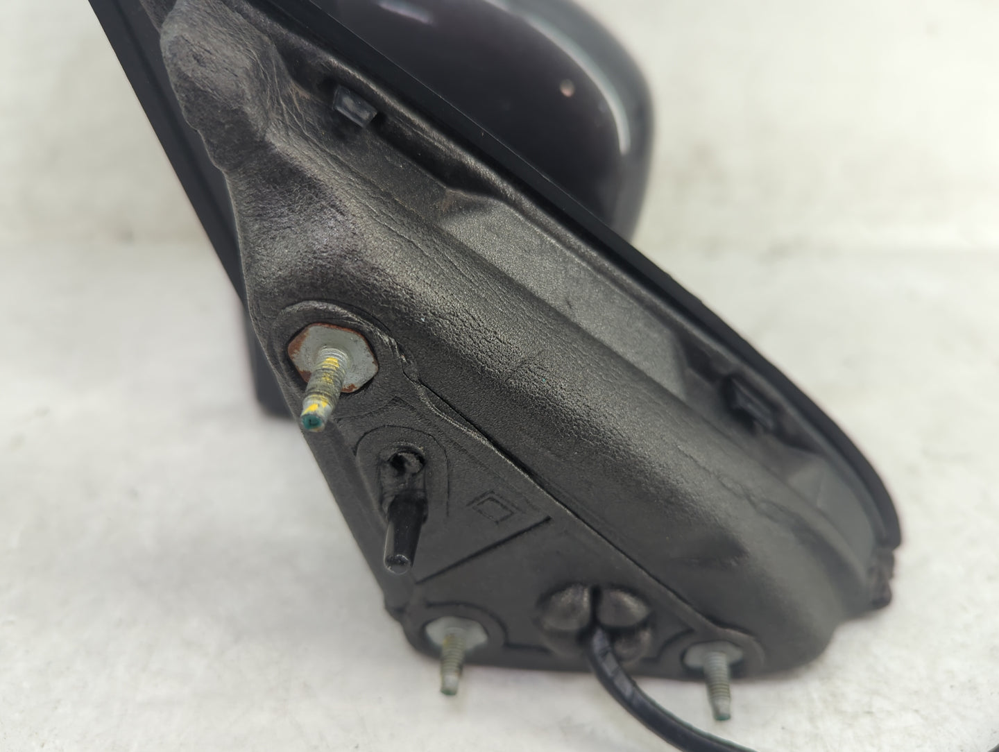 2014-2021 Jeep Cherokee Driver Side View Mirror - Left Door Mirror OEM Used - Oemusedautoparts1.com