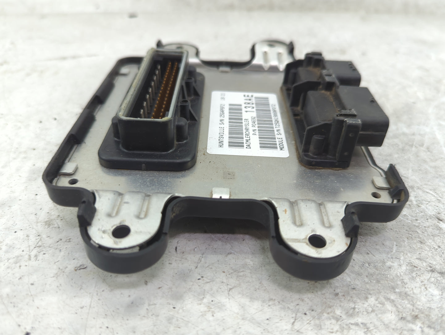 2014-2014 Jeep Cherokee Body Control Module Bcm Inner Cabin Fuse Box - Oemusedautoparts1.com