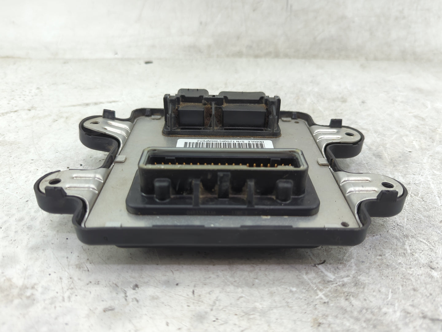 2014-2014 Jeep Cherokee Body Control Module Bcm Inner Cabin Fuse Box - Oemusedautoparts1.com