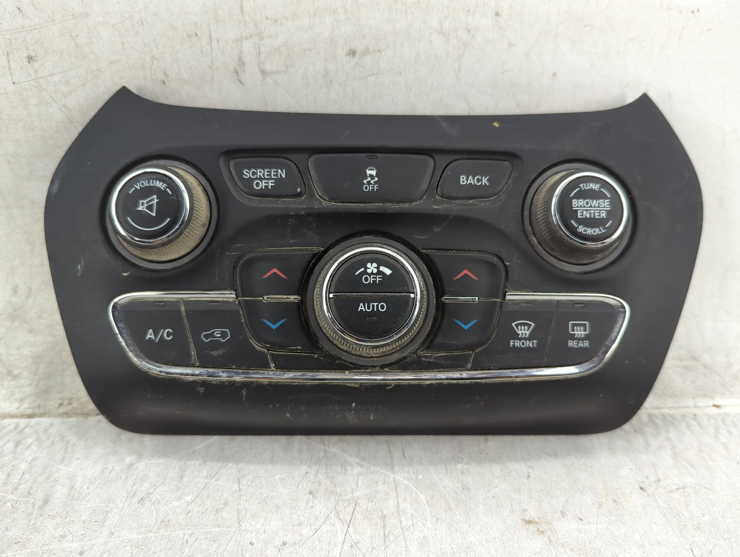 2014 Jeep Cherokee Climate Control Module Temperature AC/Heater Replacement P/N:05091436AG Fits OEM Used Auto Parts - Oemuse
