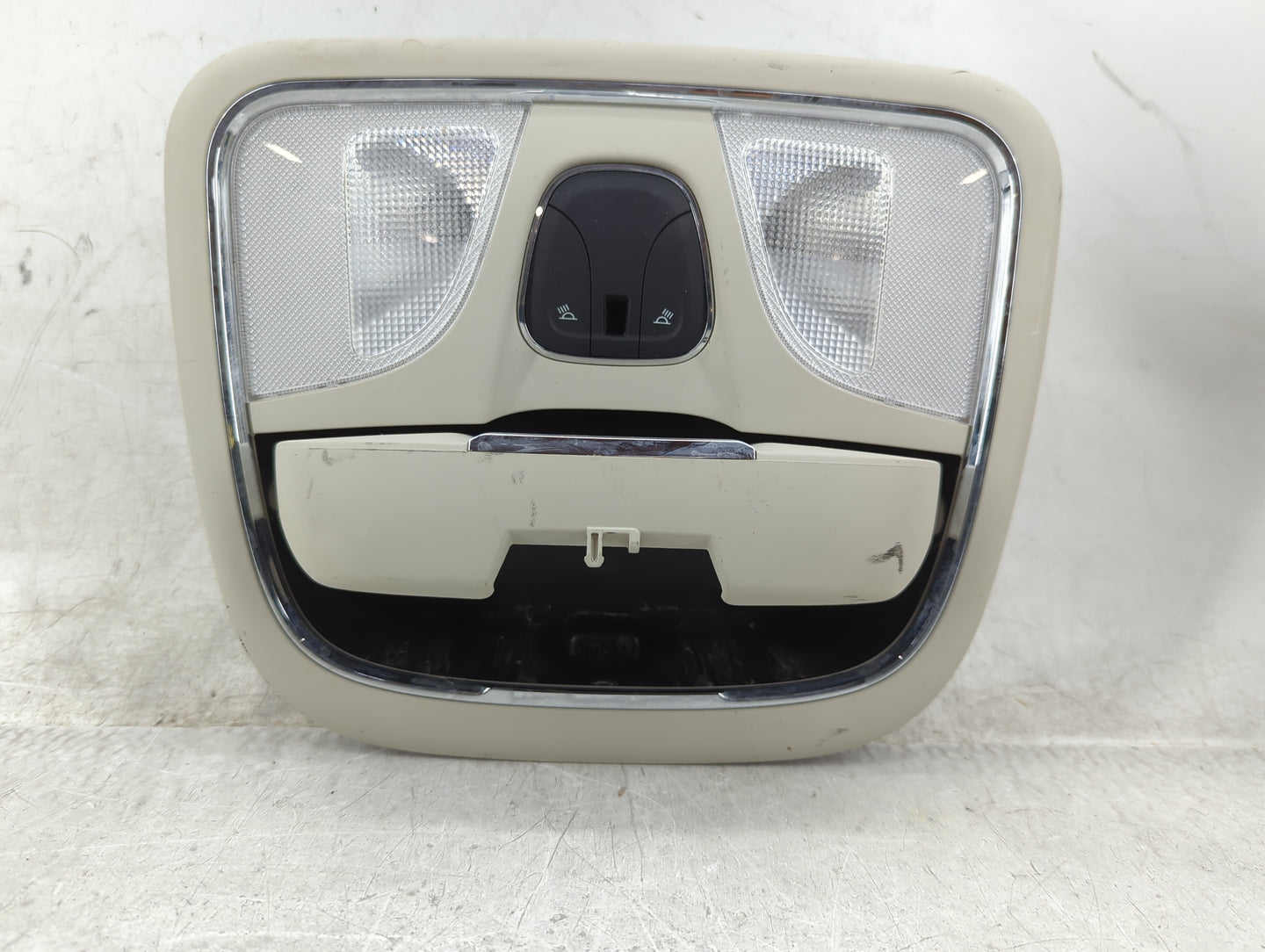 2014 Jeep Cherokee Overhead Roof Console - Oemusedautoparts1.com