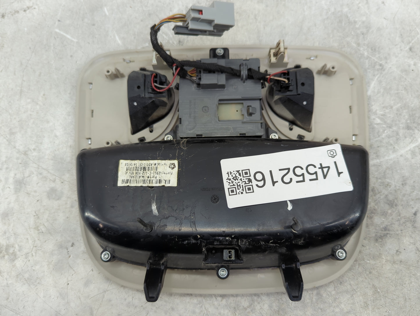 2014 Jeep Cherokee Overhead Roof Console - Oemusedautoparts1.com