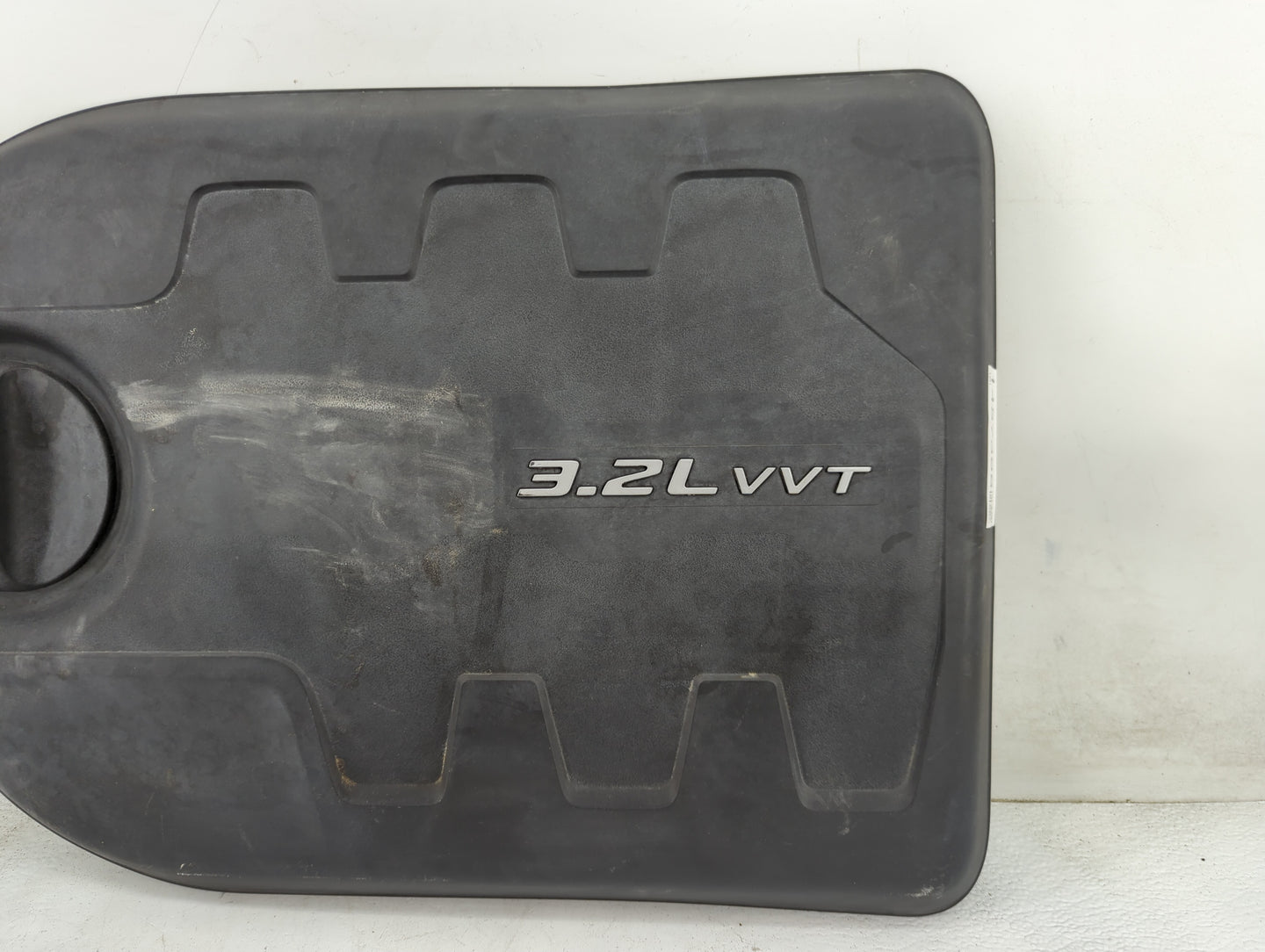 2014 Jeep Cherokee Engine Cover - Oemusedautoparts1.com