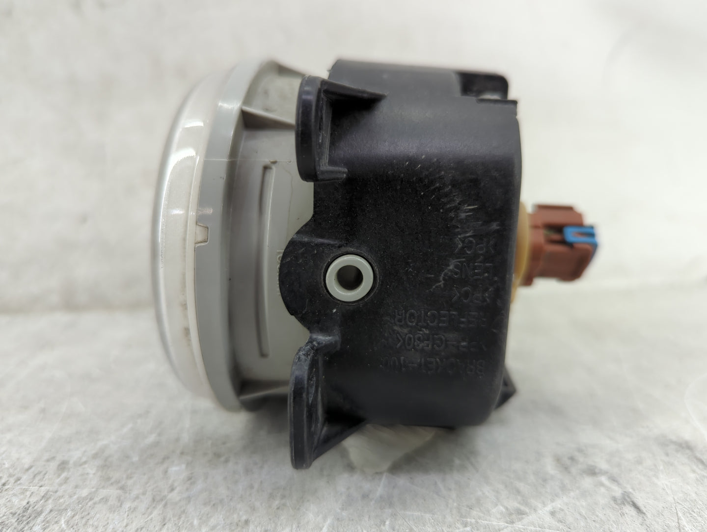 2014-2018 Jeep Cherokee Driver Left Oem Fog Light Lamp Black - Oemusedautoparts1.com