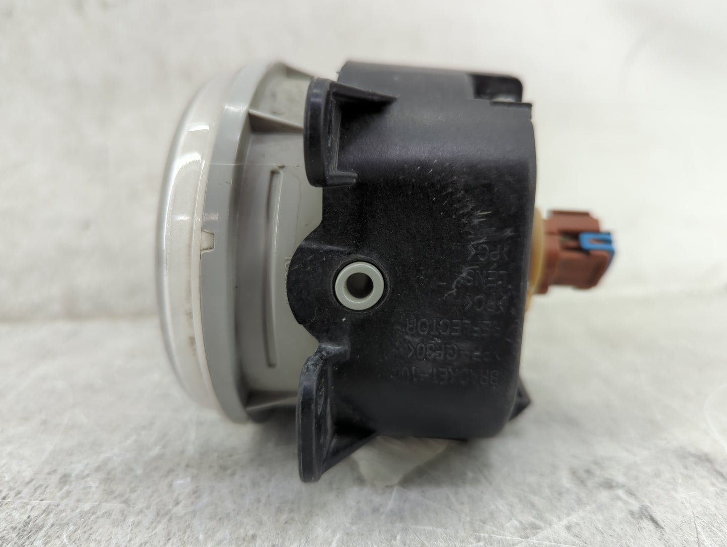 2014-2018 Jeep Cherokee Driver Left Oem Fog Light Lamp Black - Oemusedautoparts1.com