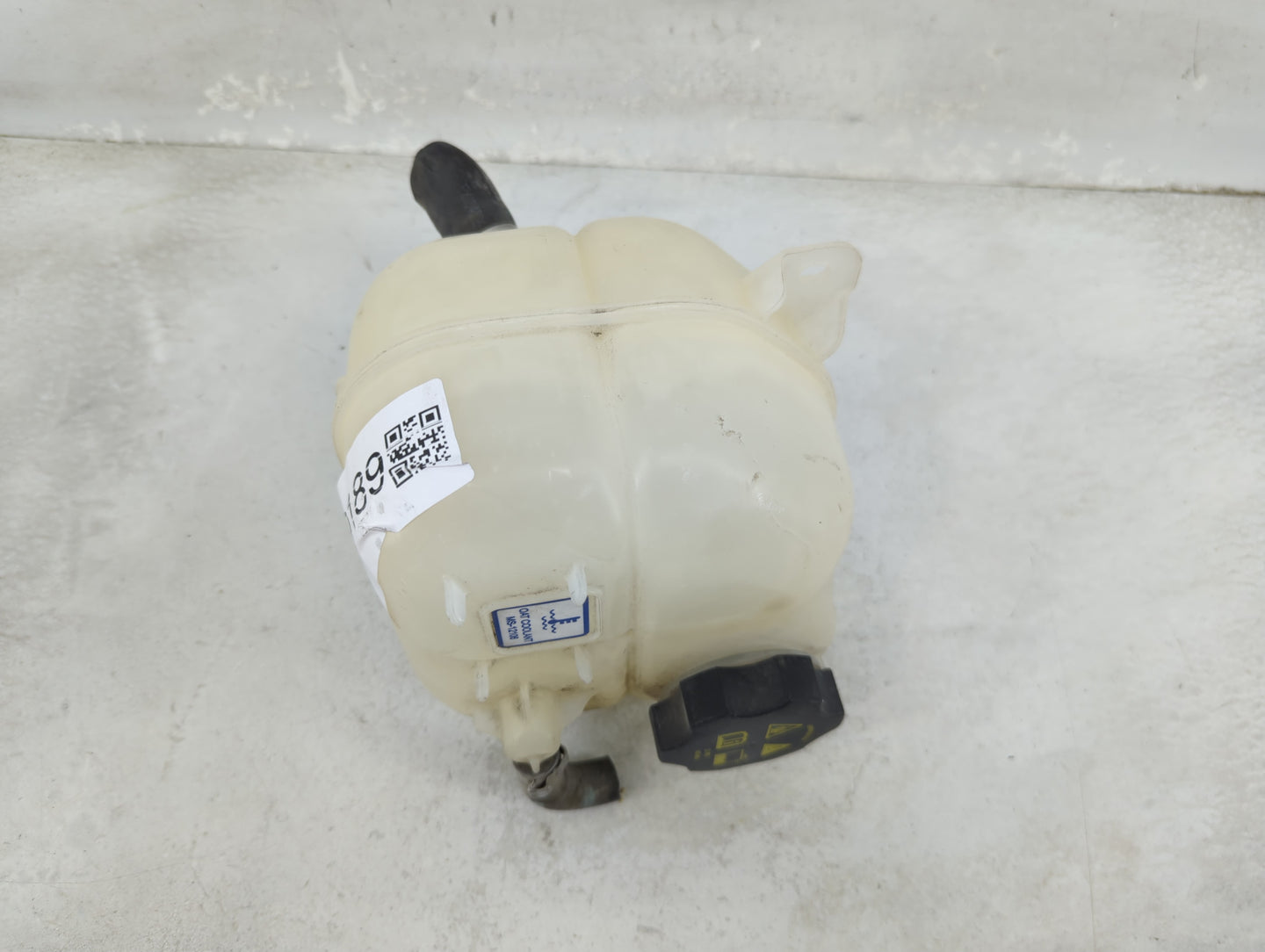 2014-2018 Jeep Cherokee Radiator Coolant Overflow Expansion Tank Bottle 1459189 - Oemusedautoparts1.com