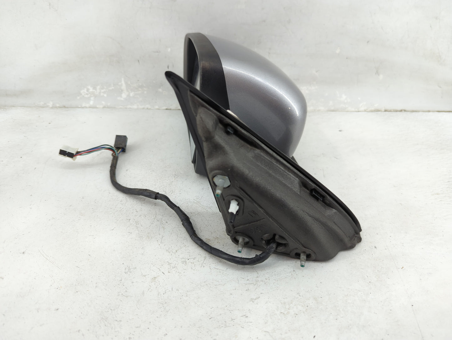 2014-2021 Jeep Cherokee Driver Side View Mirror - Left Door Mirror OEM Used - Oemusedautoparts1.com