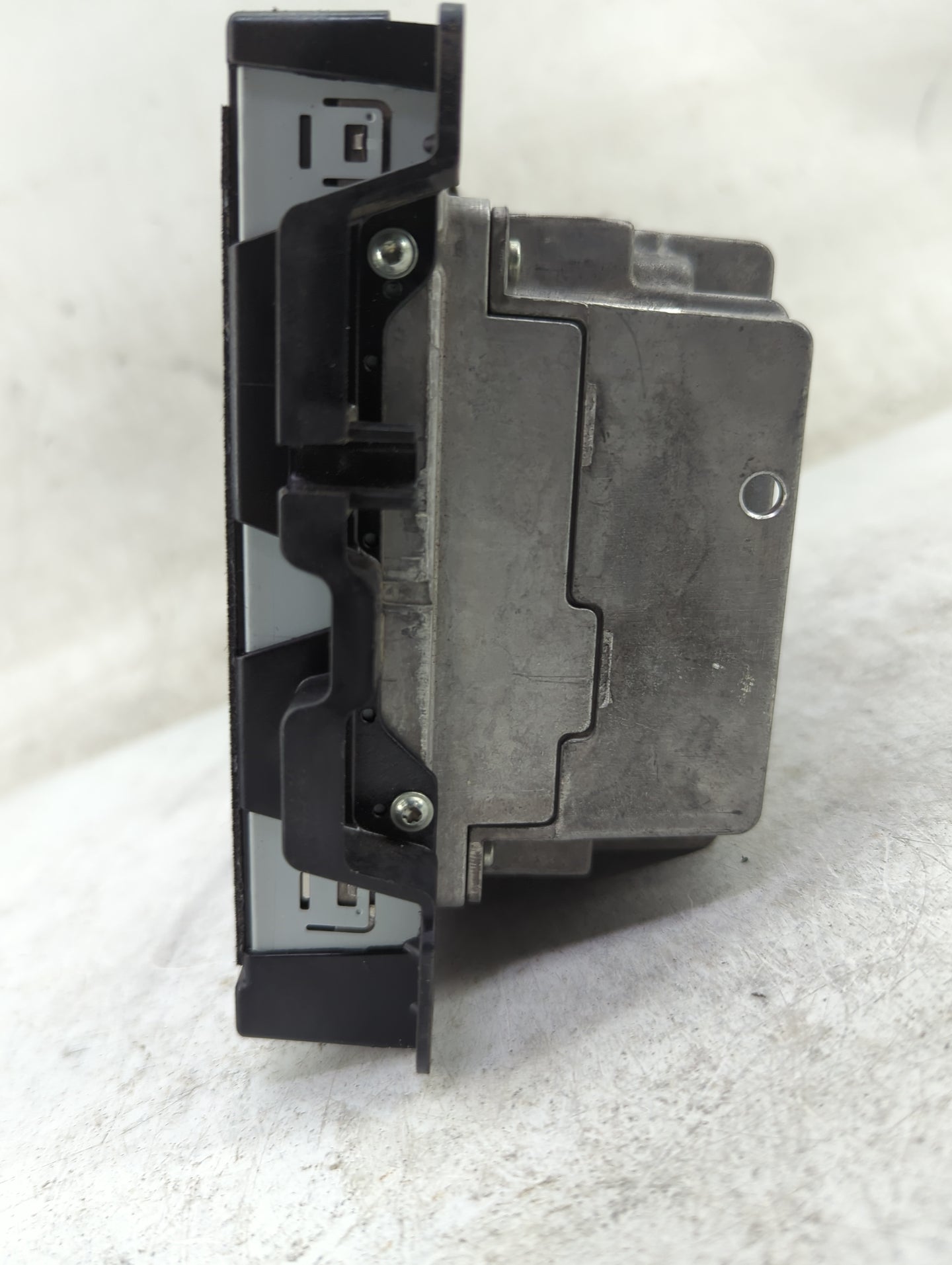 2014 Jeep Cherokee Information Display Screen 1463167 - Oemusedautoparts1.com