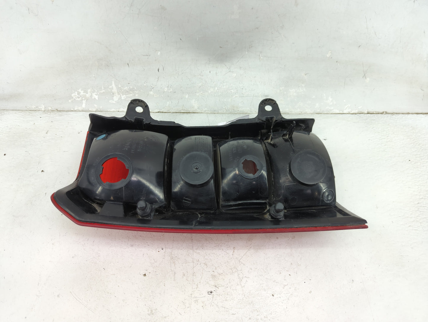 2014 Jeep Cherokee Tail Light Assembly Passenger Right OEM P/N:320342 400378 Fits OEM Used Auto Parts - Oemusedautoparts1.co