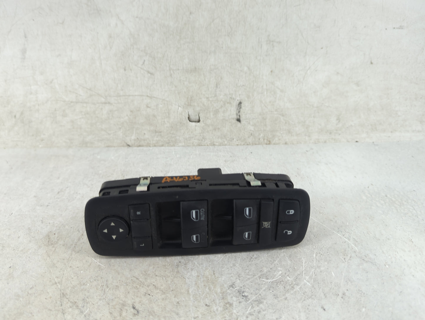 2014 Jeep Cherokee Master Power Window Switch Replacement Driver Side Left P/N:68141894AA Fits OEM Used Auto Parts - Oemused