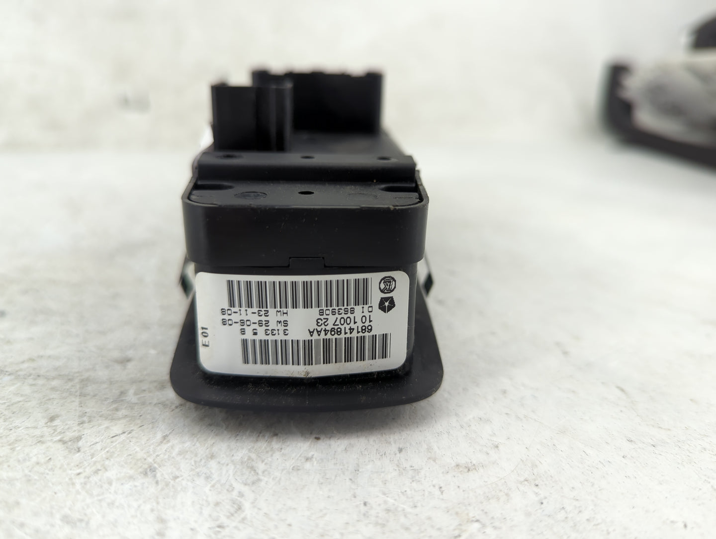 2014 Jeep Cherokee Master Power Window Switch Replacement Driver Side Left P/N:68141894AA Fits OEM Used Auto Parts - Oemused