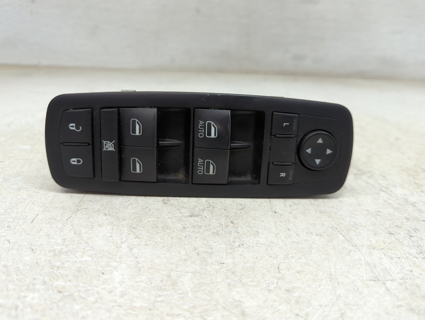 2014 Jeep Cherokee Master Power Window Switch Replacement Driver Side Left P/N:68141894AA 1010072, 863908 Fits OEM Used Auto