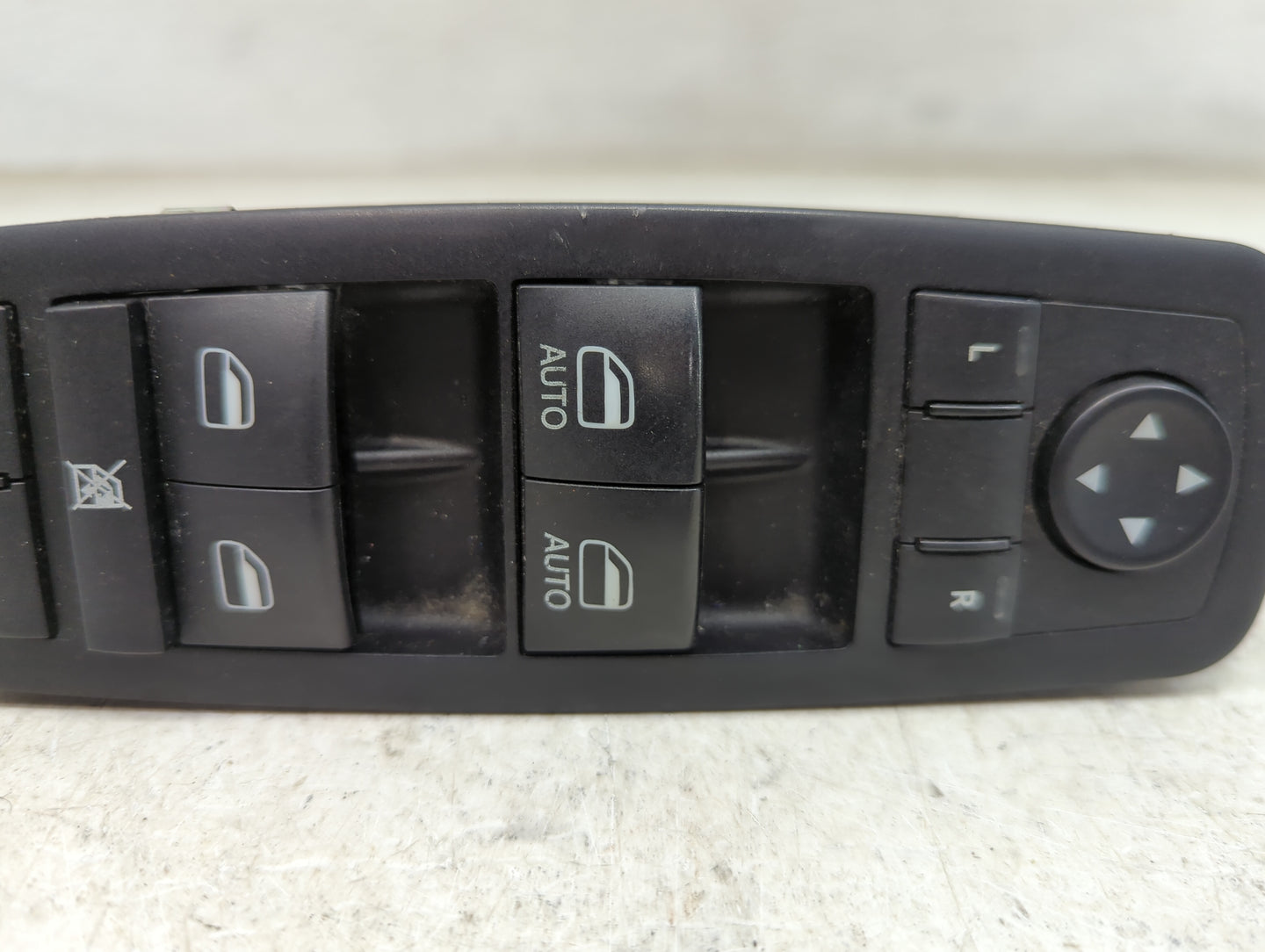 2014 Jeep Cherokee Master Power Window Switch Replacement Driver Side Left P/N:68141894AA 1010072, 863908 Fits OEM Used Auto