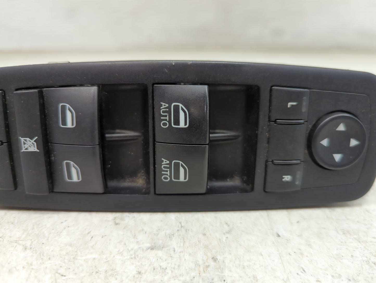 2014 Jeep Cherokee Master Power Window Switch Replacement Driver Side Left P/N:68141894AA 1010072, 863908 Fits OEM Used Auto
