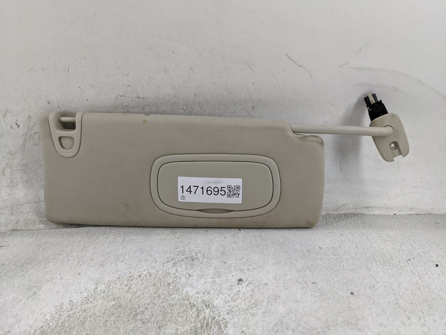 2014-2018 Jeep Cherokee Sun Visor Shade Replacement Passenger Right Mirror Fits Fits 2014 2015 2016 2017 2018 OEM Used Auto 
