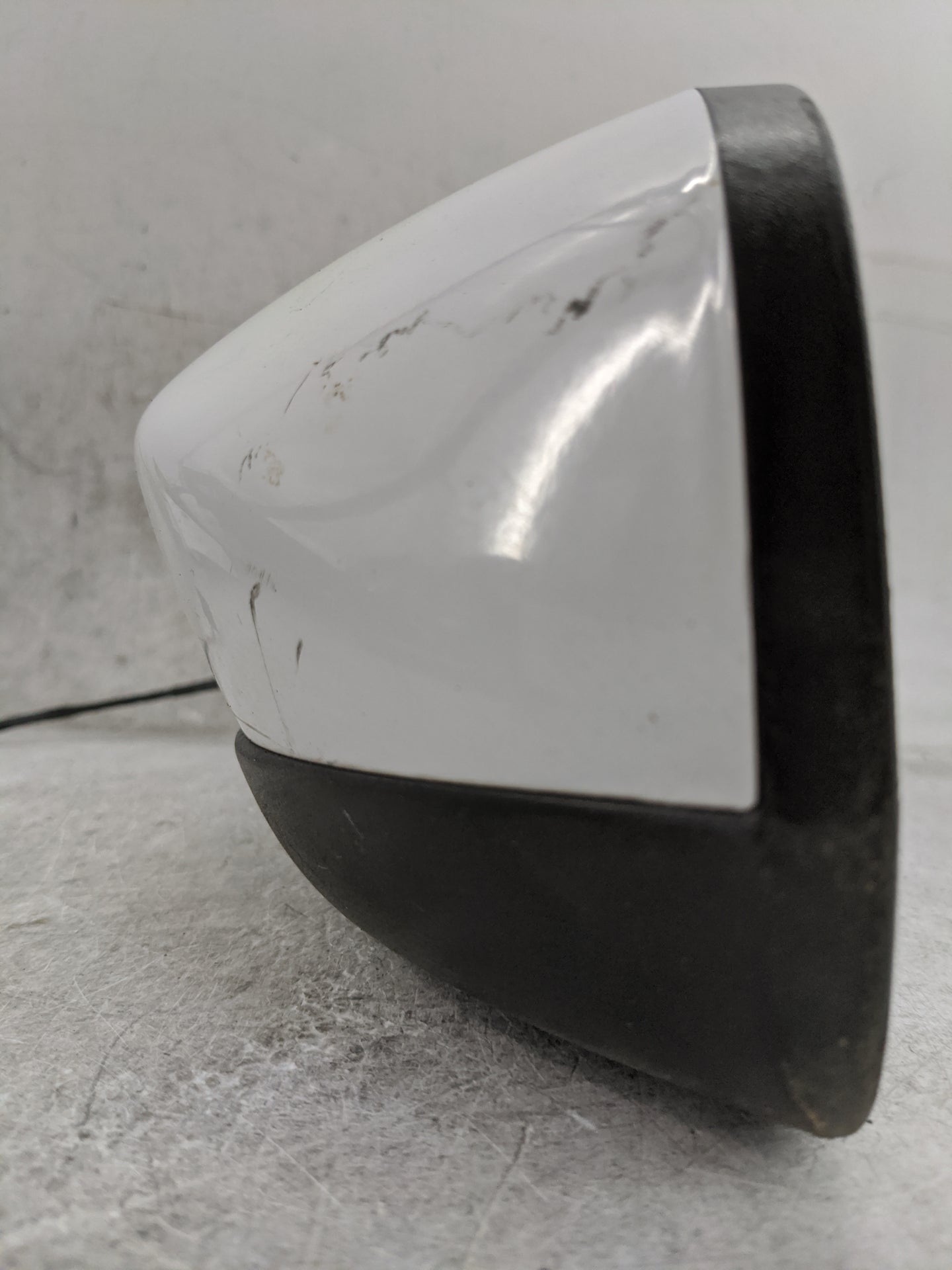 2014-2021 Jeep Cherokee Driver Side View Mirror - Left Door Mirror OEM Used - Oemusedautoparts1.com