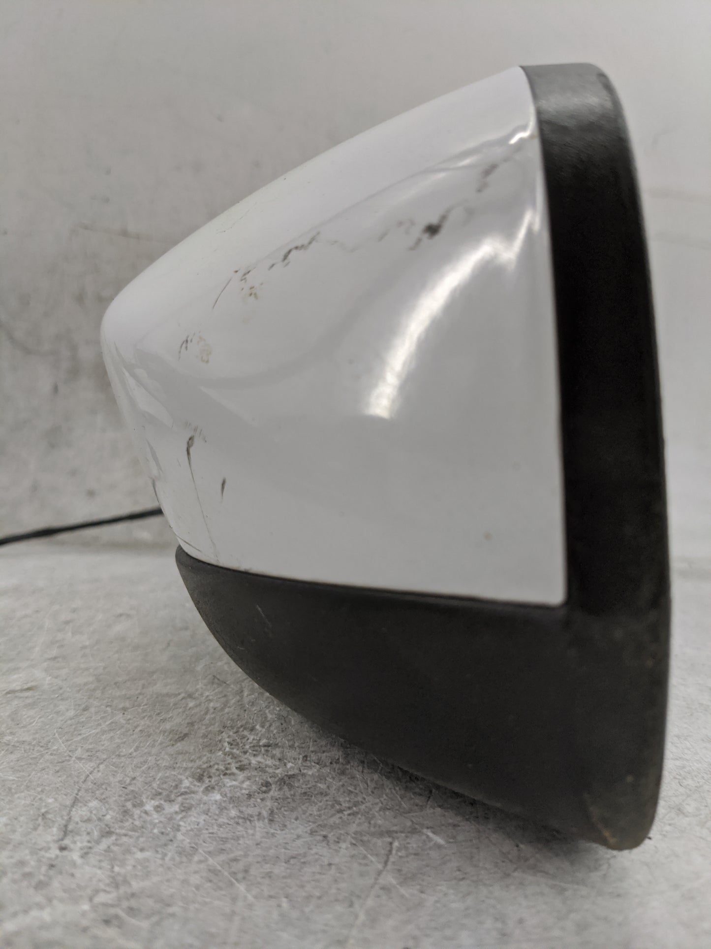 2014-2021 Jeep Cherokee Driver Side View Mirror - Left Door Mirror OEM Used - Oemusedautoparts1.com