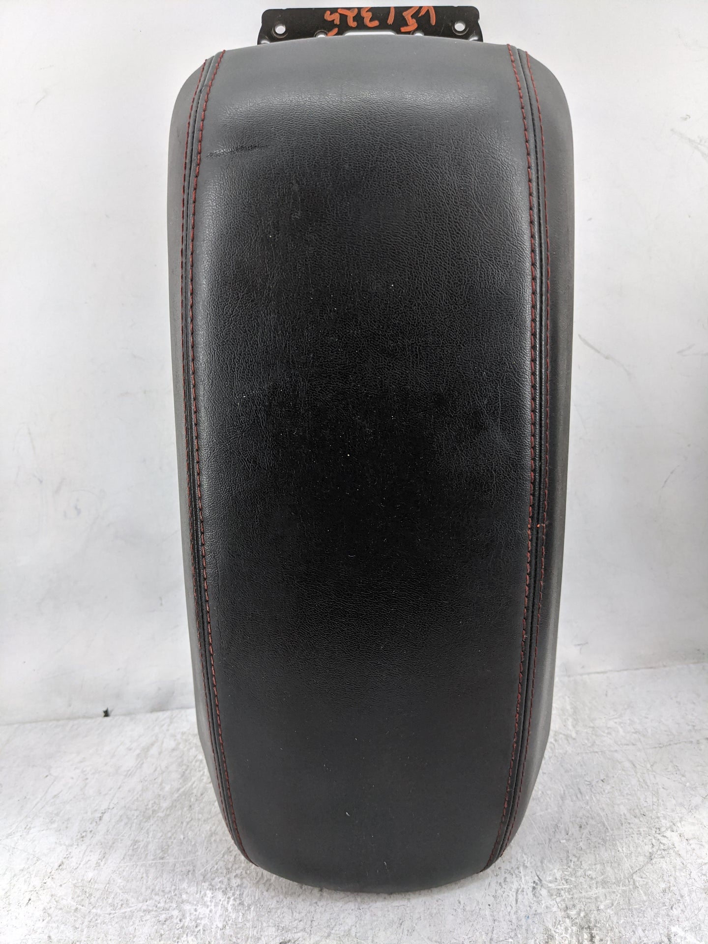 2014 Jeep Cherokee Center Console Armrest Cover Lid P/N:2S86S61-DX9LR5 Fits OEM Used Auto Parts - Oemusedautoparts1.com