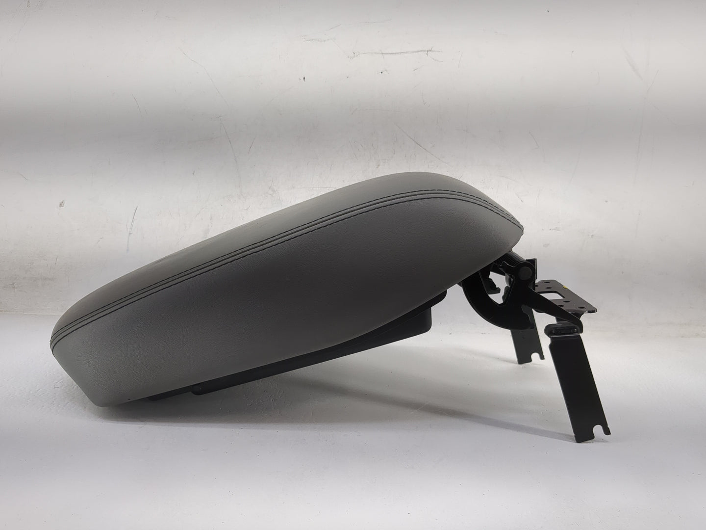 2014 Jeep Cherokee Center Console Armrest Cover Lid Fits OEM Used Auto Parts - Oemusedautoparts1.com