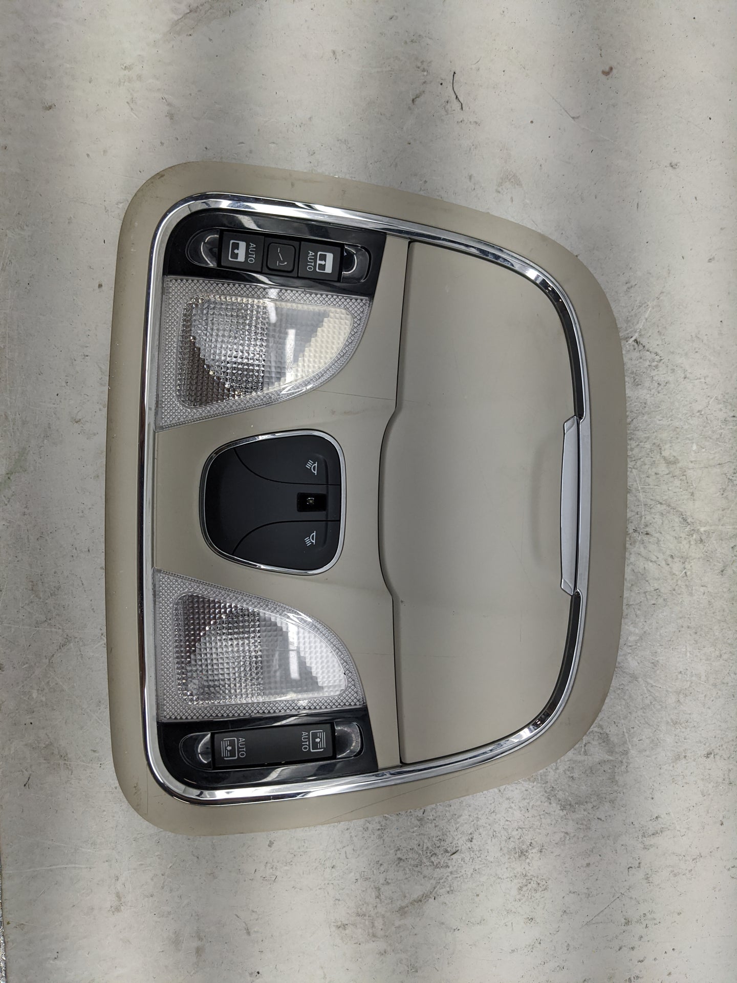2014 Jeep Cherokee Overhead Console W/rear Climate Control Tan - Oemusedautoparts1.com
