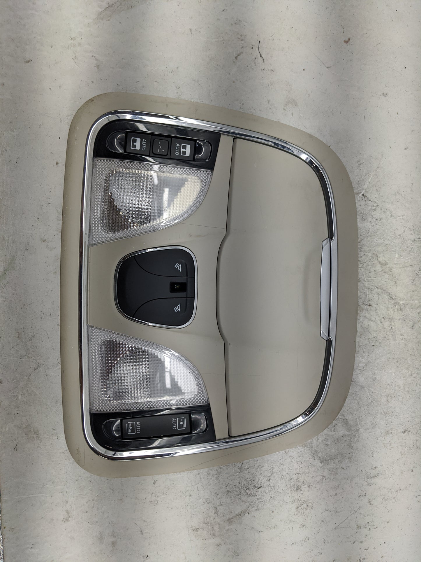 2014 Jeep Cherokee Overhead Console W/rear Climate Control Tan - Oemusedautoparts1.com