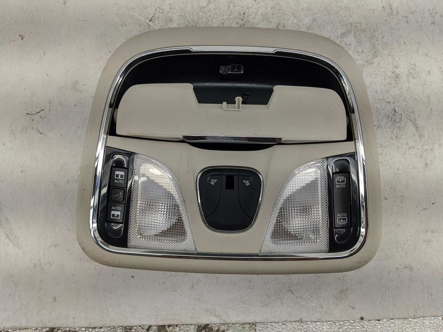 2014 Jeep Cherokee Overhead Console W/rear Climate Control Tan - Oemusedautoparts1.com