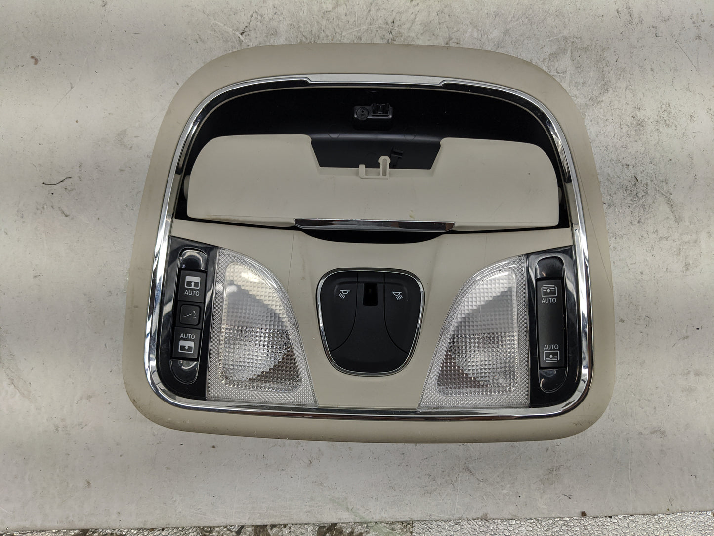 2014 Jeep Cherokee Overhead Console W/rear Climate Control Tan - Oemusedautoparts1.com