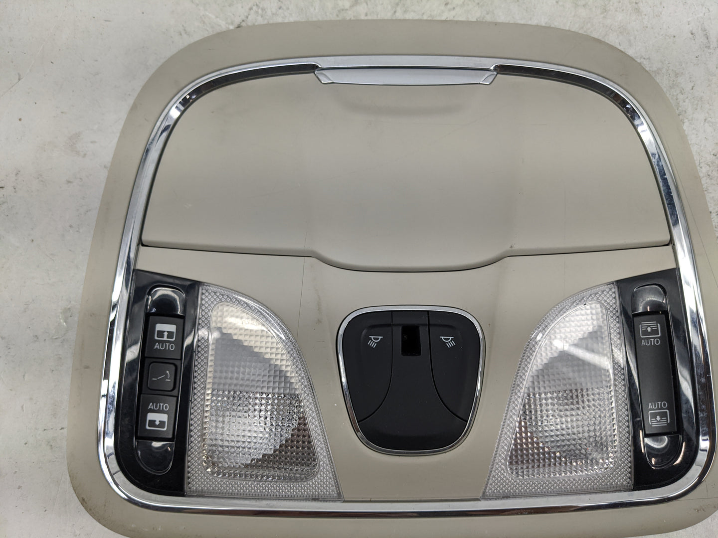 2014 Jeep Cherokee Overhead Console W/rear Climate Control Tan - Oemusedautoparts1.com