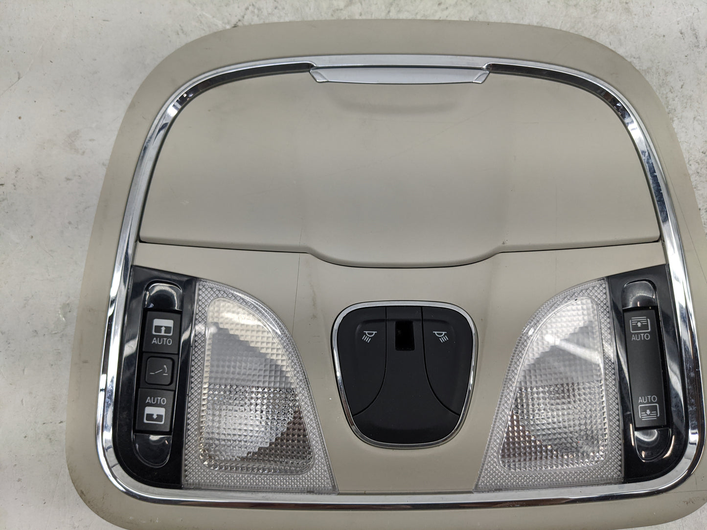 2014 Jeep Cherokee Overhead Console W/rear Climate Control Tan - Oemusedautoparts1.com