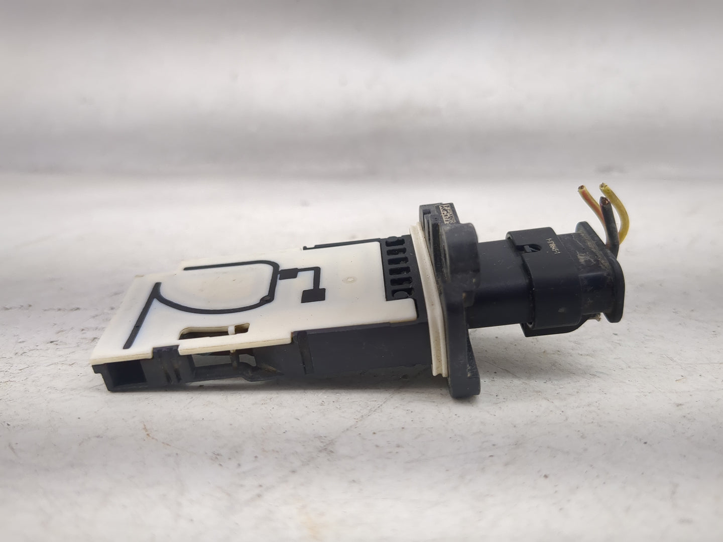 2014-2018 Jeep Cherokee Mass Air Flow Meter Maf 1489770 - Oemusedautoparts1.com