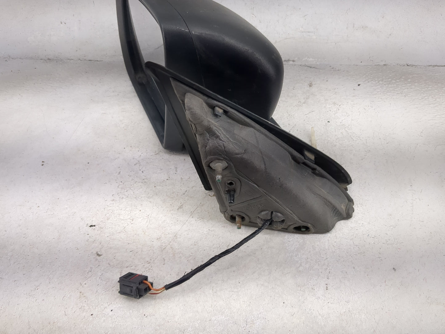 2014-2021 Jeep Cherokee Driver Left Side View Manual Door Mirror Black - Oemusedautoparts1.com