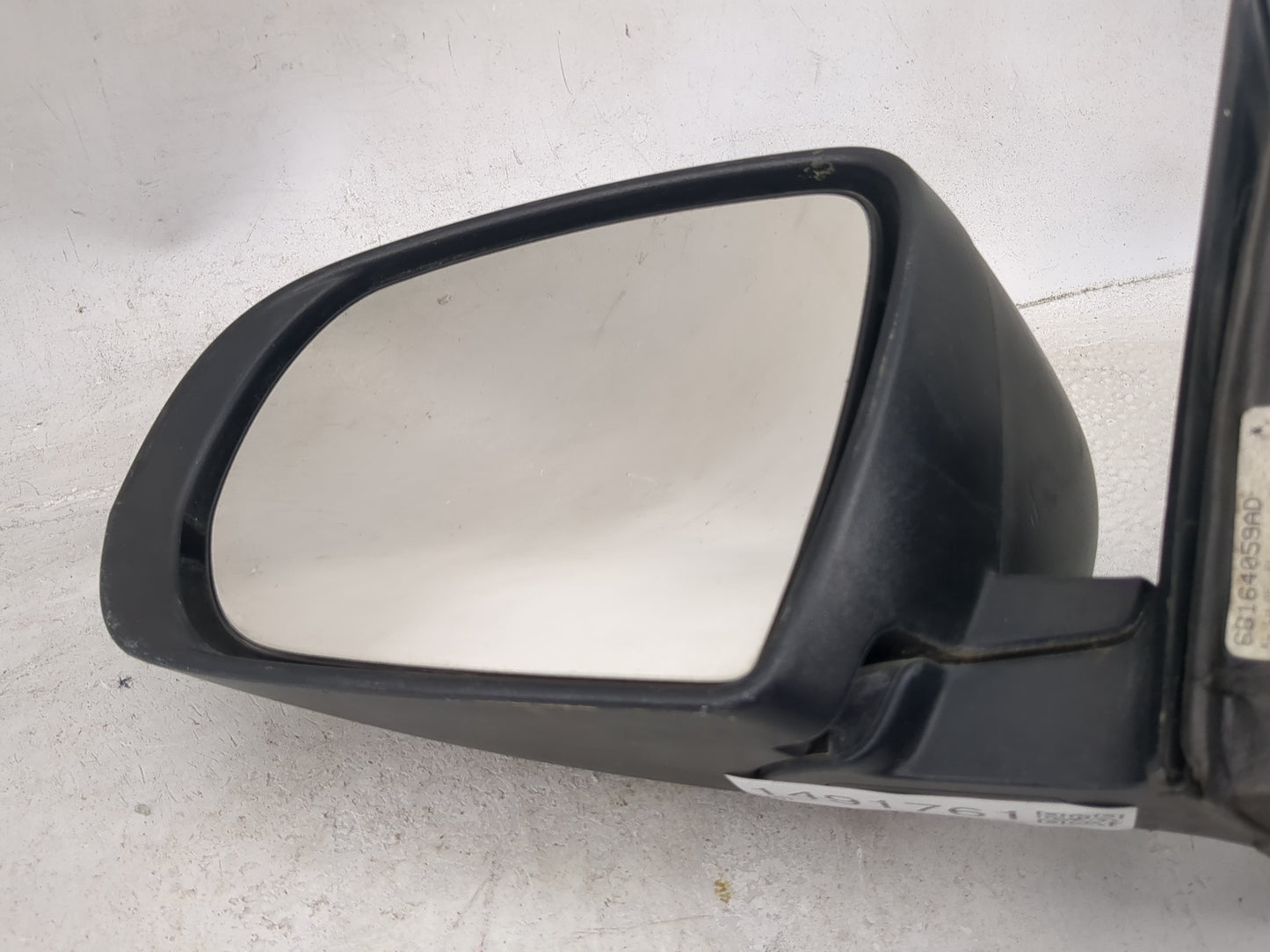 2014-2021 Jeep Cherokee Driver Left Side View Manual Door Mirror Black - Oemusedautoparts1.com