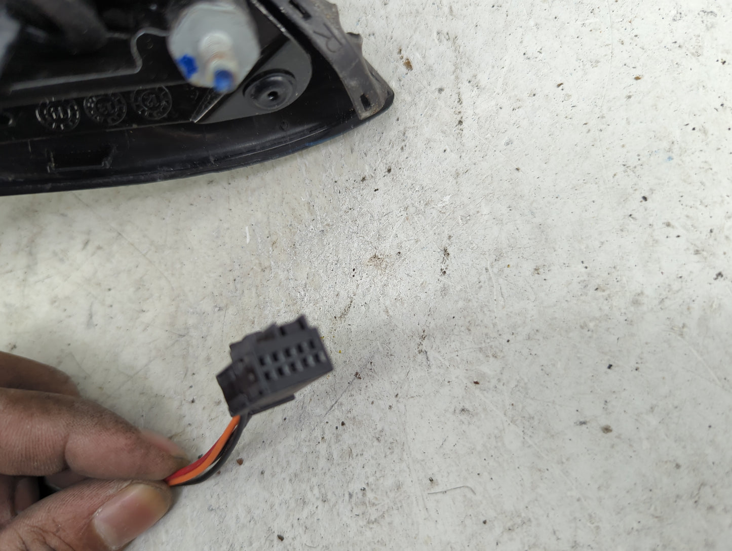 2014-2021 Jeep Cherokee Passenger Side View Mirror - Right Door Mirror OEM Used - Oemusedautoparts1.com