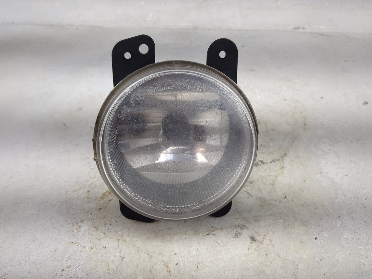 2014-2018 Jeep Cherokee Driver Left Oem Fog Light Lamp Black 1492538 - Oemusedautoparts1.com