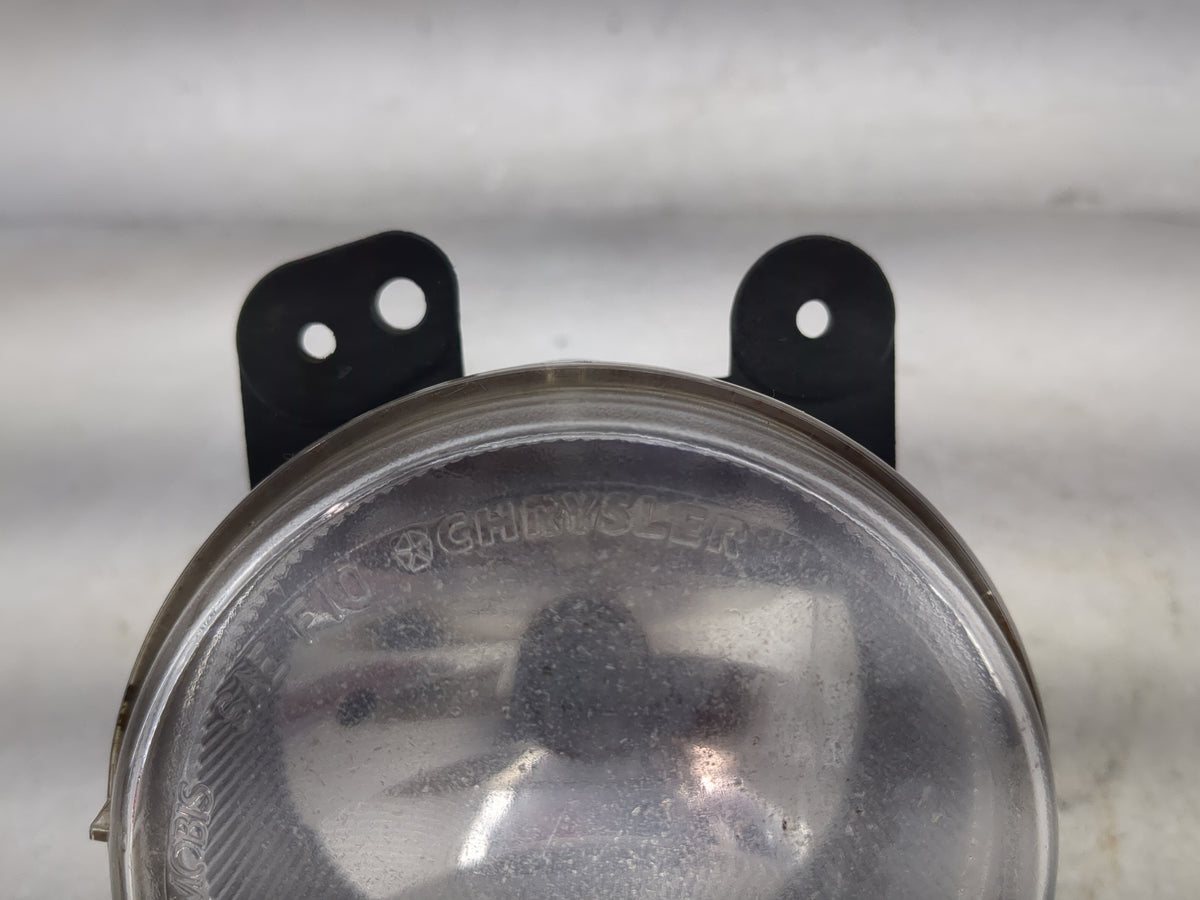 2014-2018 Jeep Cherokee Driver Left Oem Fog Light Lamp Black 1492538 - Oemusedautoparts1.com