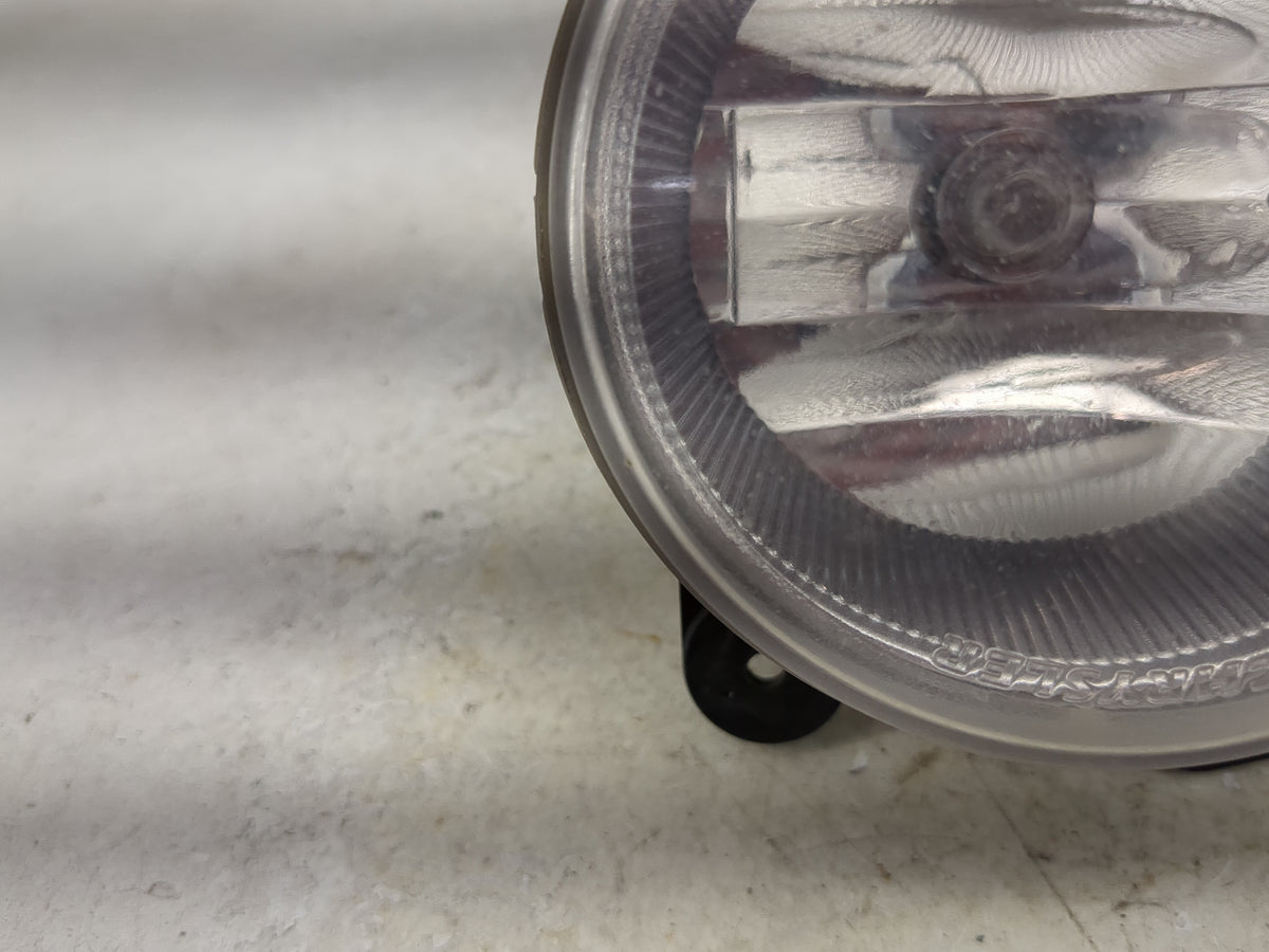 2014-2018 Jeep Cherokee Passenger Right Oem Fog Light Lamp Black 1494211 - Oemusedautoparts1.com