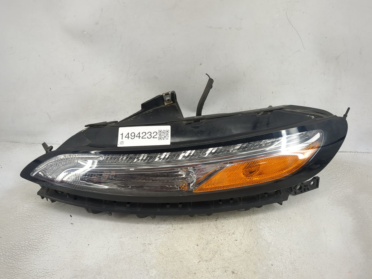 2014-2018 Jeep Cherokee Driver Left Oem Head Light Headlight Lamp Black - Oemusedautoparts1.com