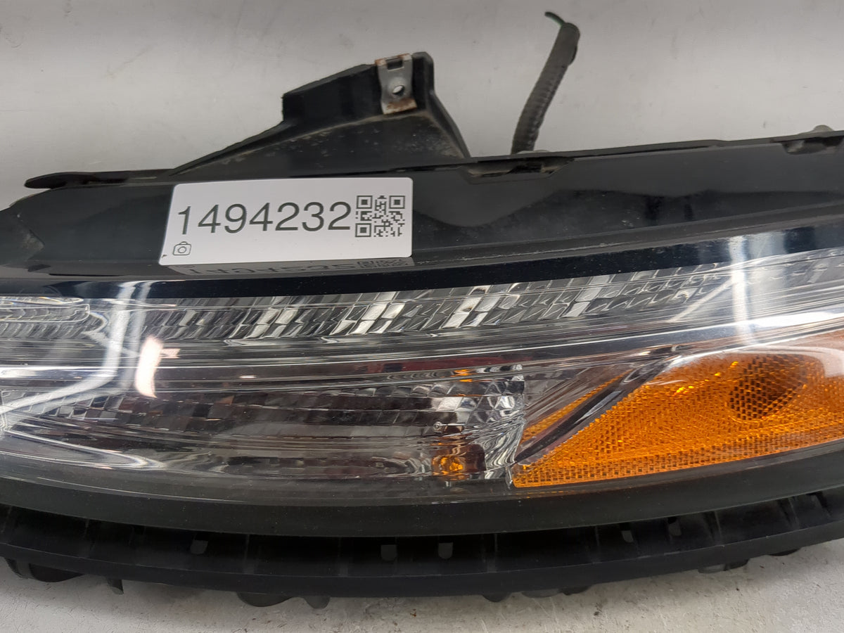 2014-2018 Jeep Cherokee Driver Left Oem Head Light Headlight Lamp Black - Oemusedautoparts1.com