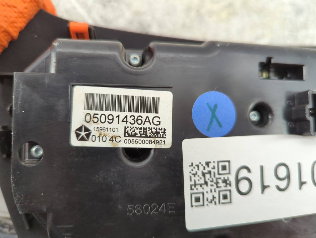 2014 Jeep Cherokee Climate Control Module Temperature AC/Heater Replacement P/N:05091436AG 15961101 Fits OEM Used Auto Parts