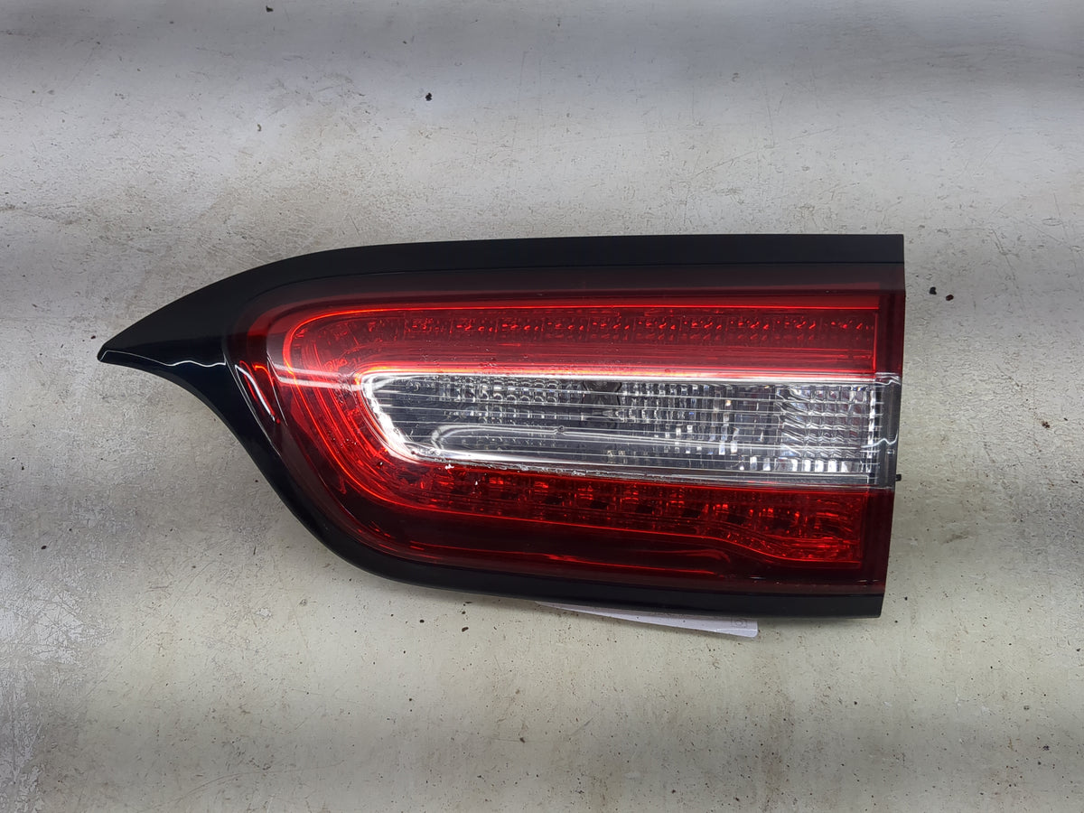 2014-2018 Jeep Cherokee Passenger Right Side Deck Lid Mounted Tail Light 1513451 - Oemusedautoparts1.com