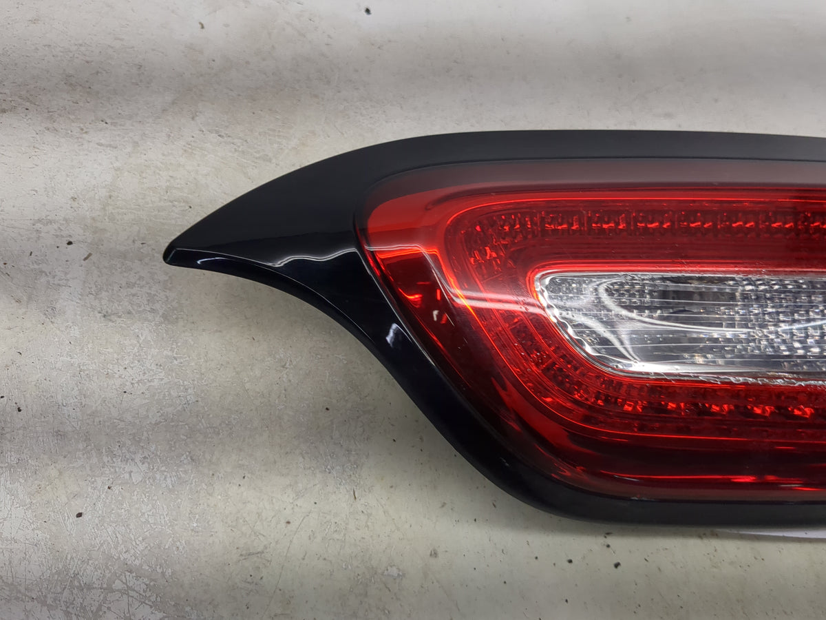 2014-2018 Jeep Cherokee Passenger Right Side Deck Lid Mounted Tail Light 1513451 - Oemusedautoparts1.com