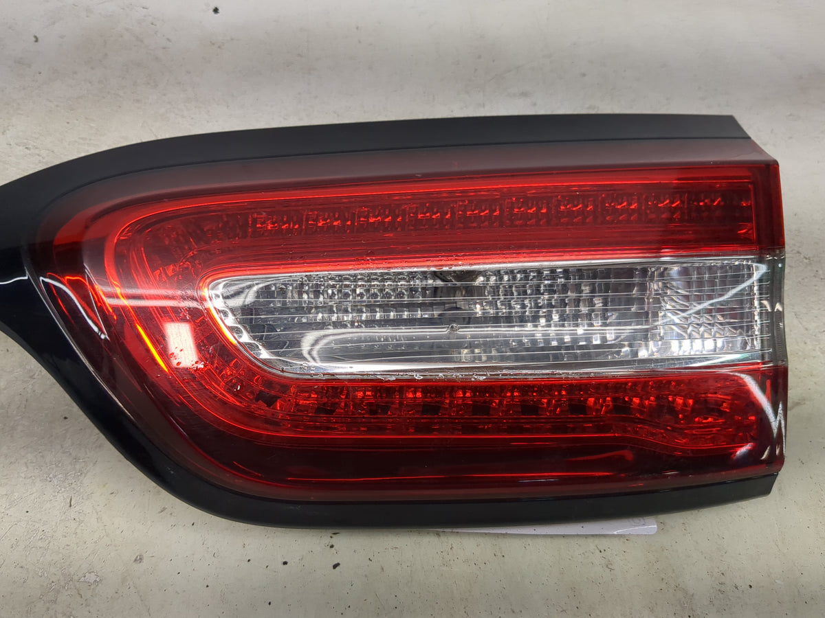 2014-2018 Jeep Cherokee Passenger Right Side Deck Lid Mounted Tail Light 1513451 - Oemusedautoparts1.com