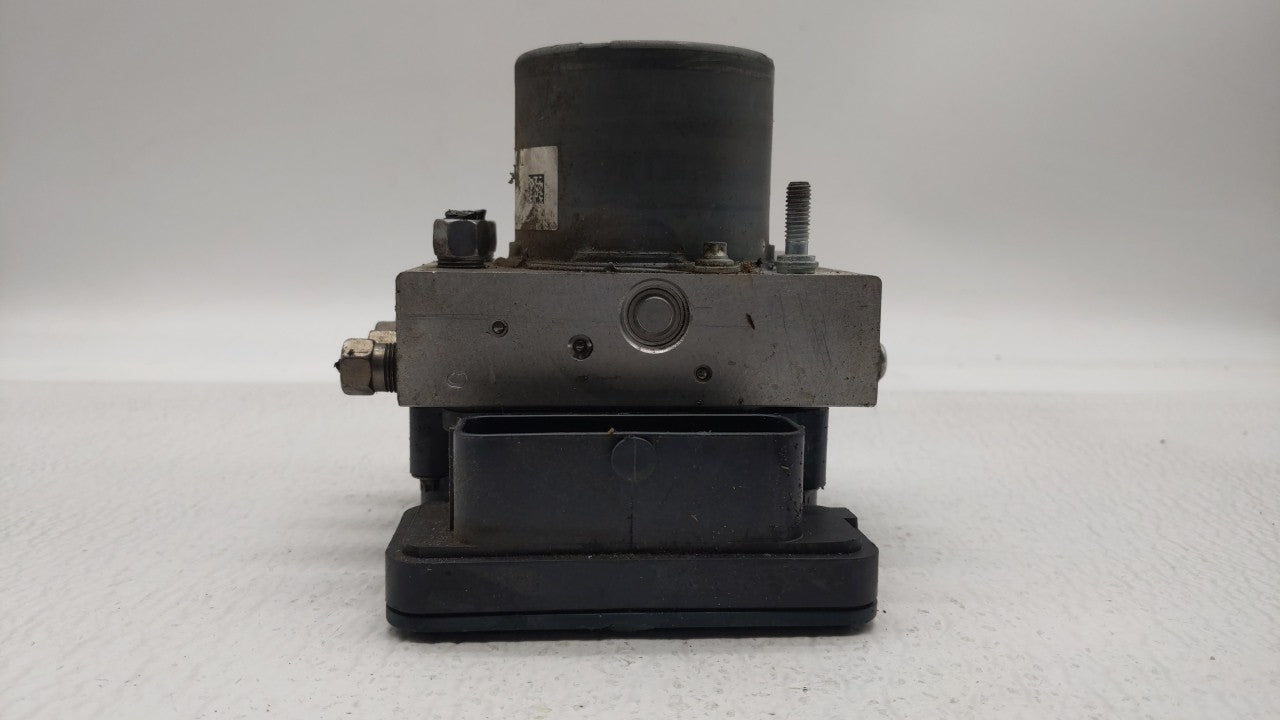 2014 Jeep Cherokee ABS Pump Control Module Replacement P/N:P04779899AG 04779899AG, P04779899AI Fits OEM Used Auto Parts - Oe
