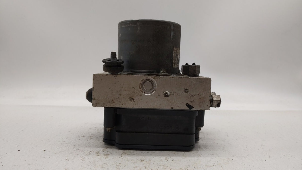 2014 Jeep Cherokee Anti-Lock Brake ABS Pump Module Actuator OEM P/N:P04779899AG 04779899AG, P04779899AI Fits OEM Used Auto P