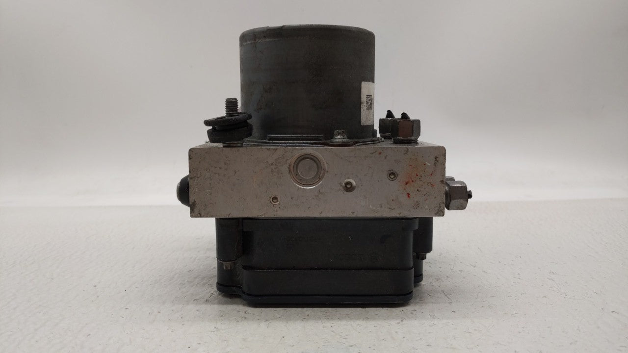 2014 Jeep Cherokee ABS Pump Control Module Replacement P/N:P04779899AG 04779899AG, P04779899AI Fits OEM Used Auto Parts - Oe