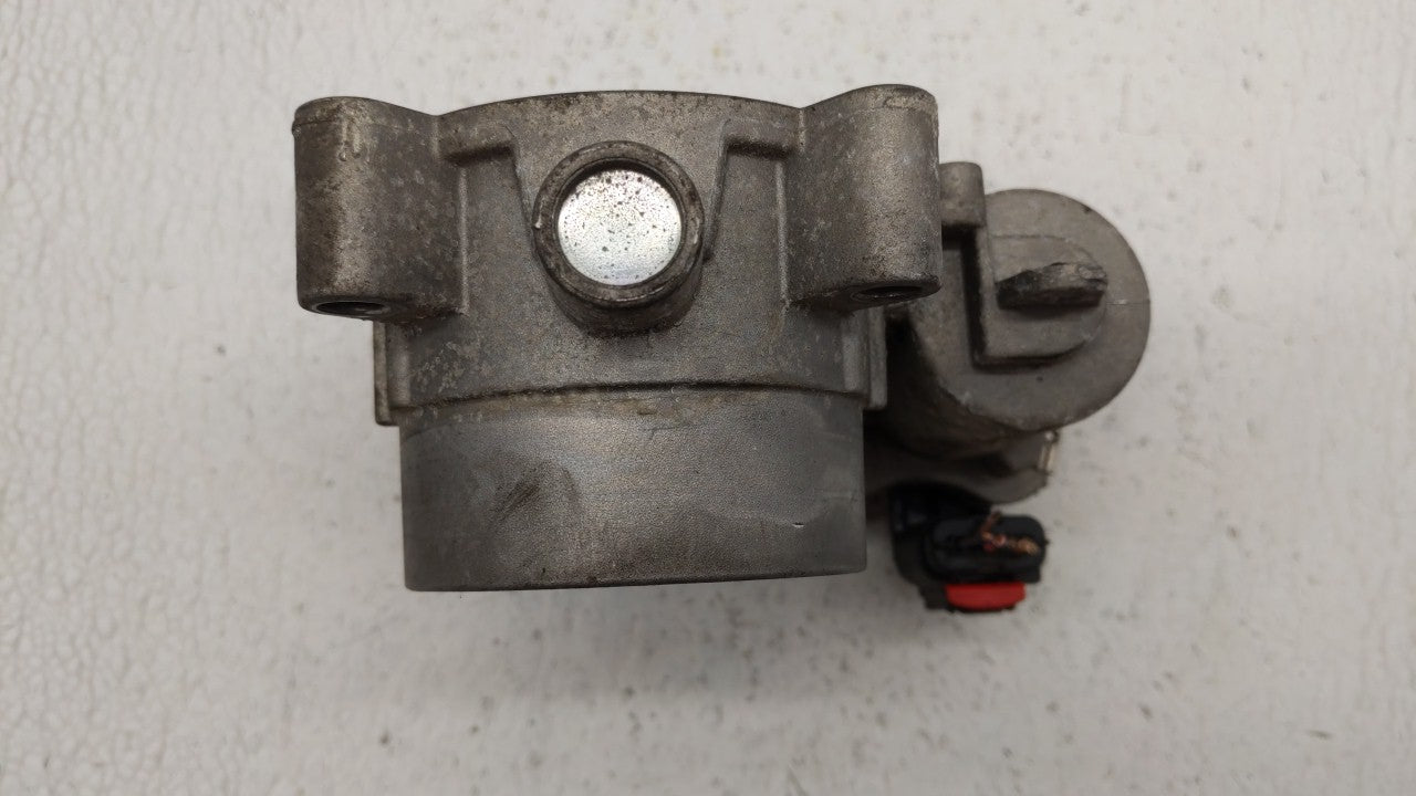 2014-2017 Jeep Cherokee Throttle Body P/N:04891970AC 04891970AB Fits Fits 2014 2015 2016 2017 2018 OEM Used Auto Parts - Oem