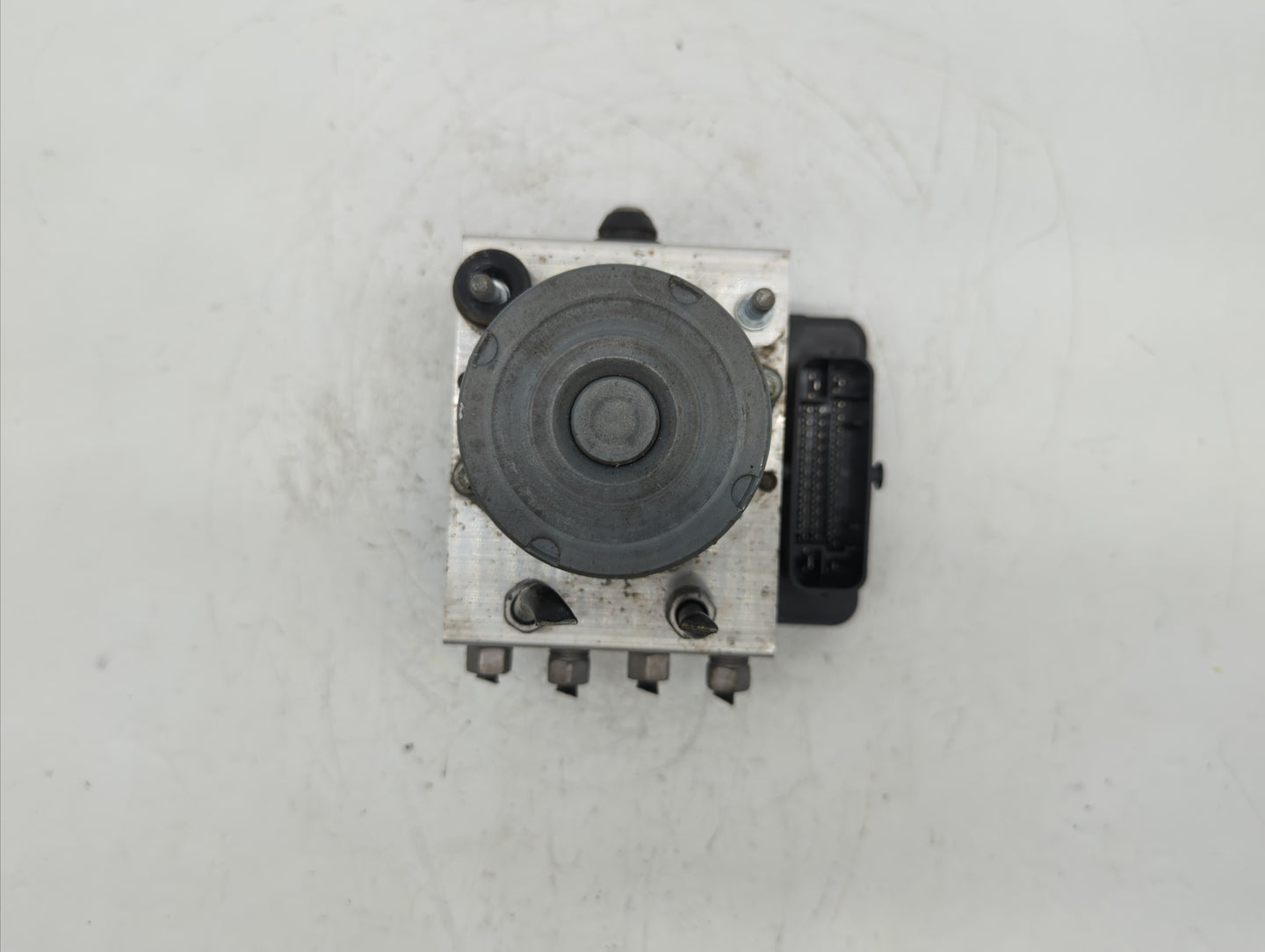 2014 Jeep Cherokee ABS Pump Control Module Replacement P/N:P04779899AF P04779899AG, 04779899AG, P04779899AI Fits OEM Used Au