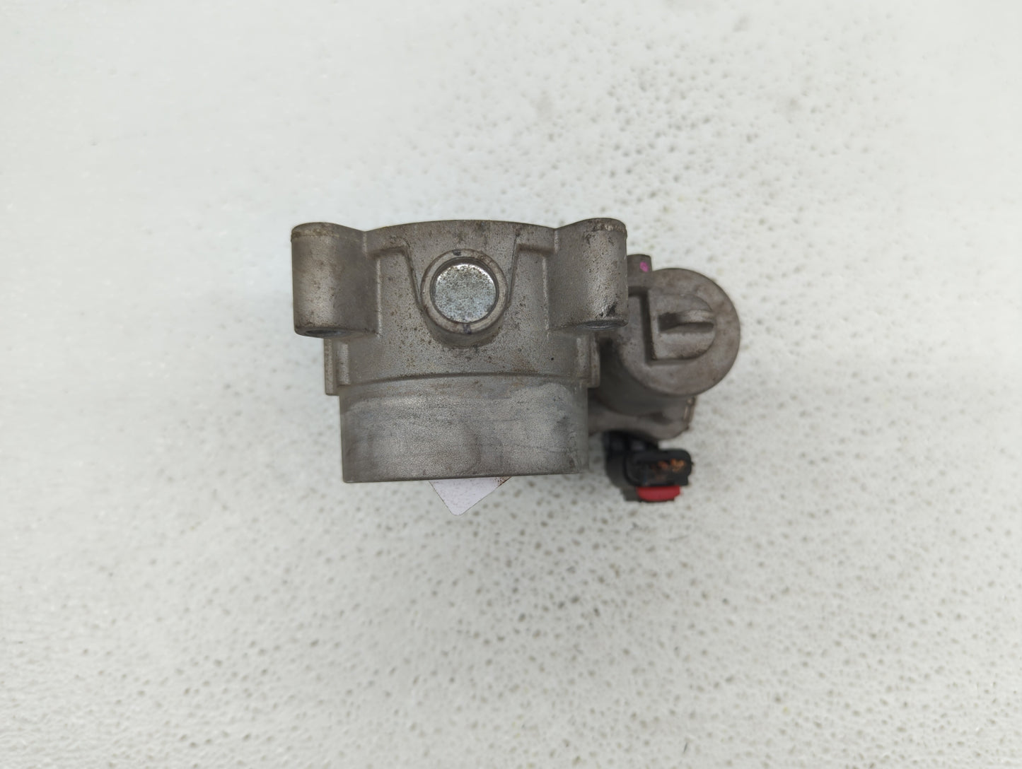 2014-2017 Jeep Cherokee Throttle Body P/N:04891970AB Fits Fits 2014 2015 2016 2017 2018 OEM Used Auto Parts - Oemusedautopar