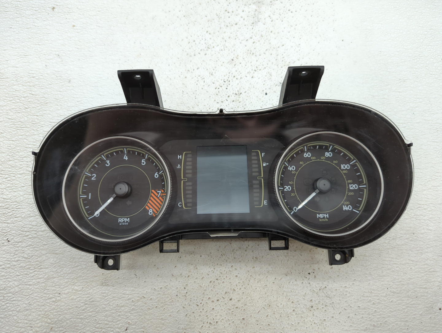 2014 Jeep Cherokee Instrument Cluster Speedometer Gauges P/N:P68105888AH P68105889AH, P68105888AG Fits OEM Used Auto Parts -