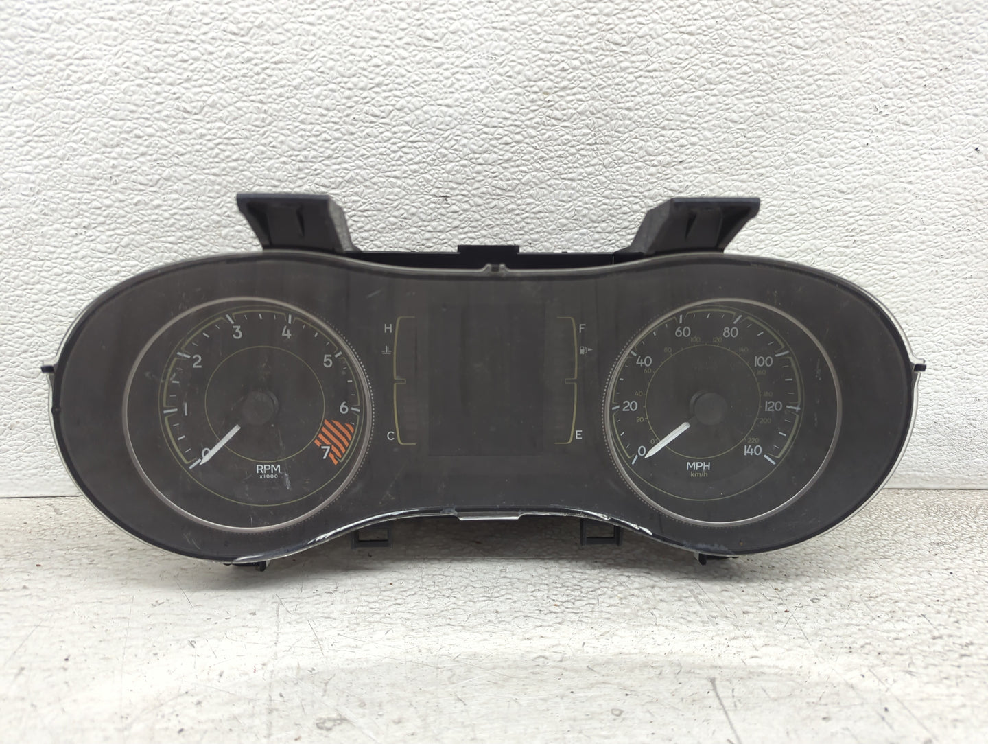 2014 Jeep Cherokee Instrument Cluster Speedometer Gauges P/N:P56054651AH A2C80949600 Miles: Fits OEM Used Auto Parts - Oemus